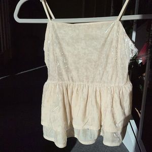American eagle top, size XS. Velvet material and ruffled bottom.